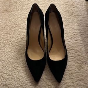 Nine West black suede pointy toe pumps